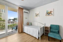 Tipsy Turtle- W/Same Floor Parking! 2nd Floor!