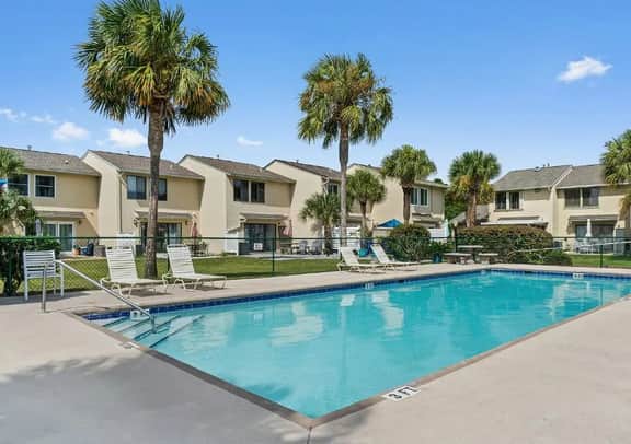 Endless Summer! Sleeps 7! Golf Cart Available!